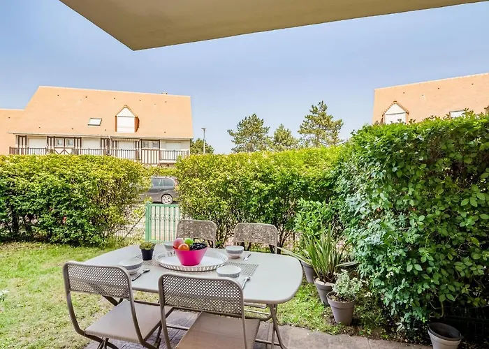 La Cote Fleurie-6 By Interhome Apartment Merville-Franceville-Plage